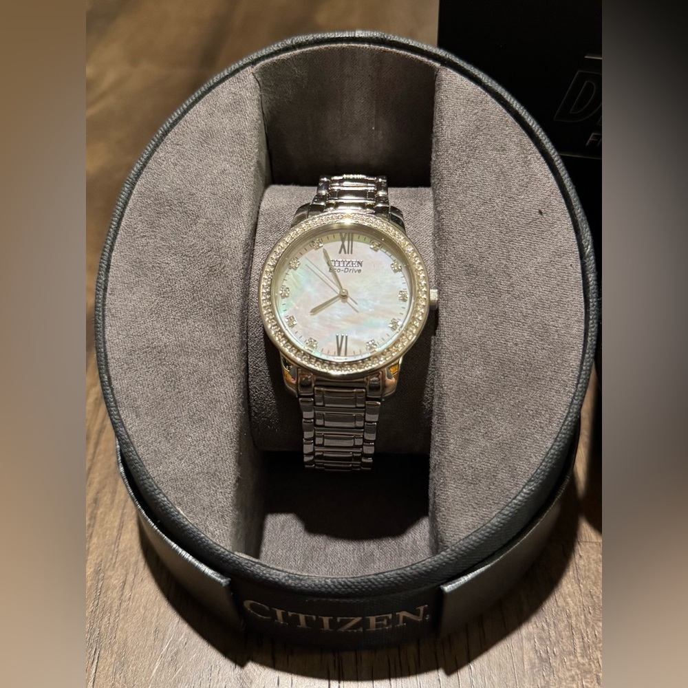Citizen Silver Watch with Iridescent Dial - with Original Case/Box